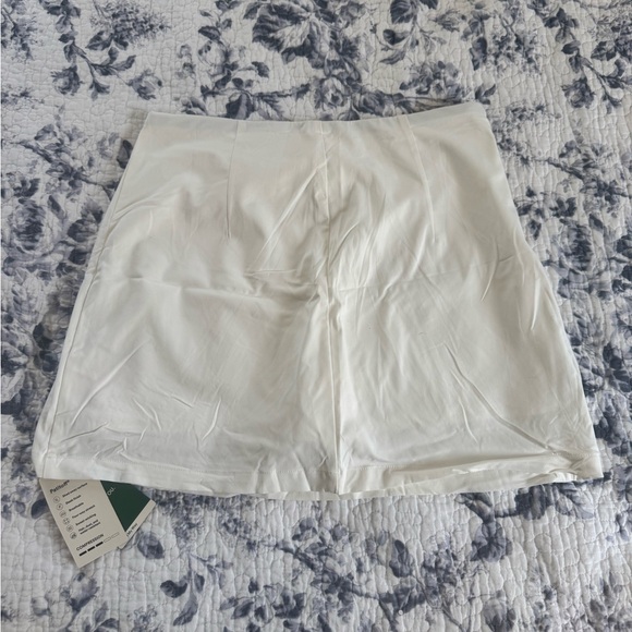 NEW Halara White High Waisted Side Zipper 2-in-1 A Line Mini Casual Skort Skirt - Picture 7 of 14